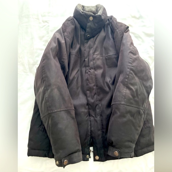 Claiborne men’s large black suede-look goose down winter jacket. - Picture 7 of 8
